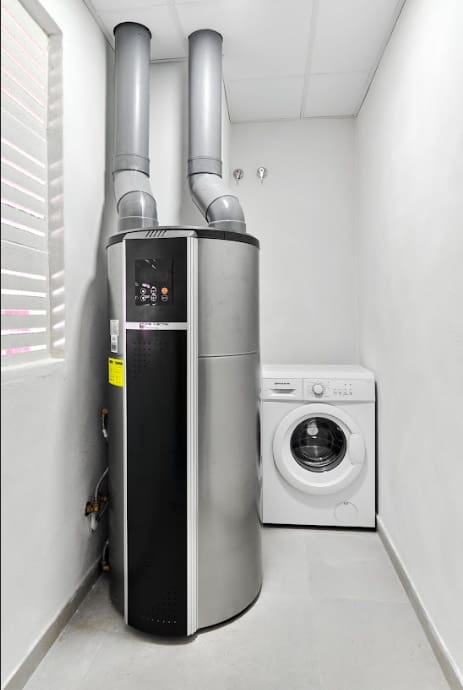 2 sovrum Lägenhet till salu i La Veleta med pool - 330 000 € (Ref: 9193637)