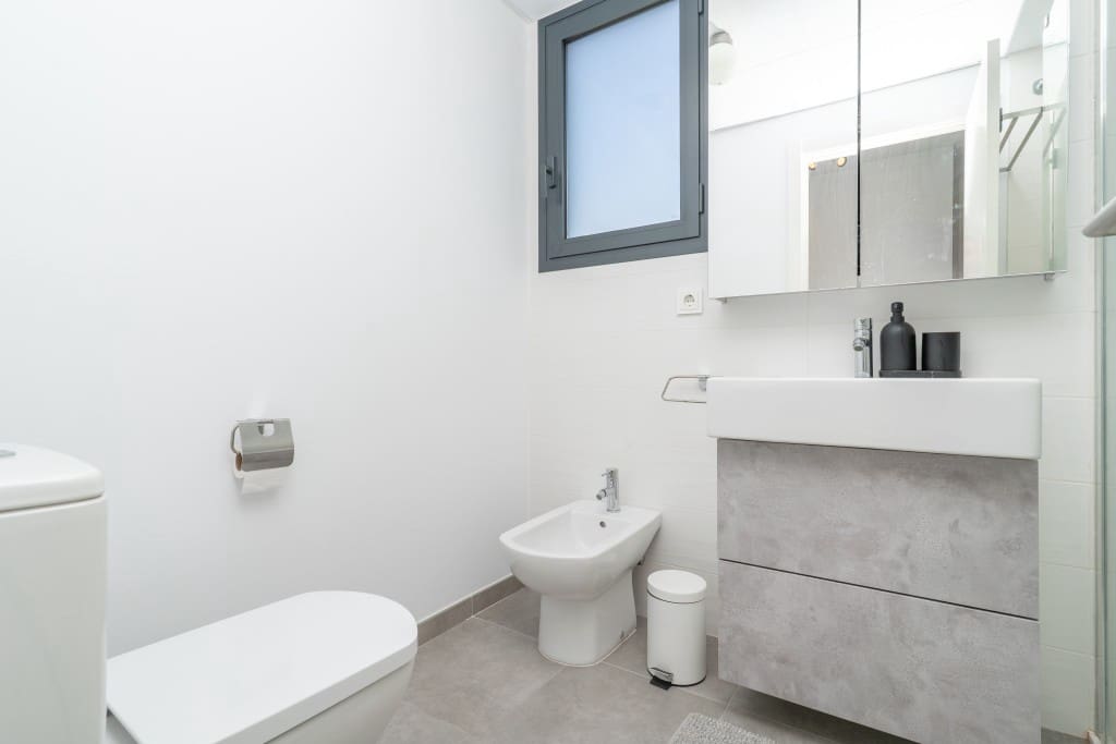 2 soveværelse Lejlighed til salg i Estepona med swimmingpool garage - € 389.000 (Ref: 9193655)