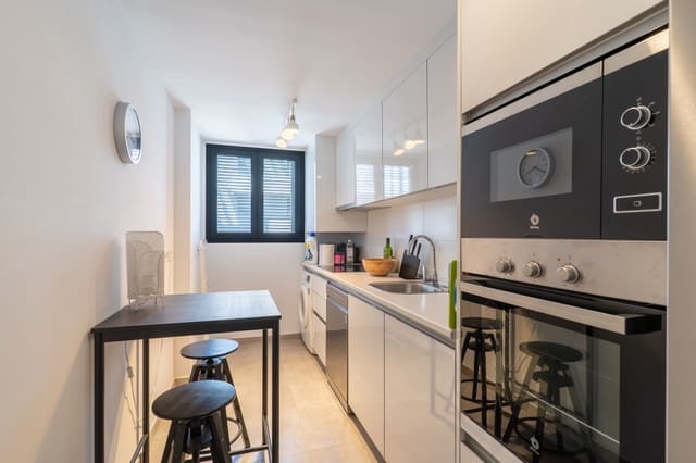 2 soverom Leilighet til salgs i Centro, Estepona med svømmebasseng garasje - € 389 000 (Ref: 9193655)