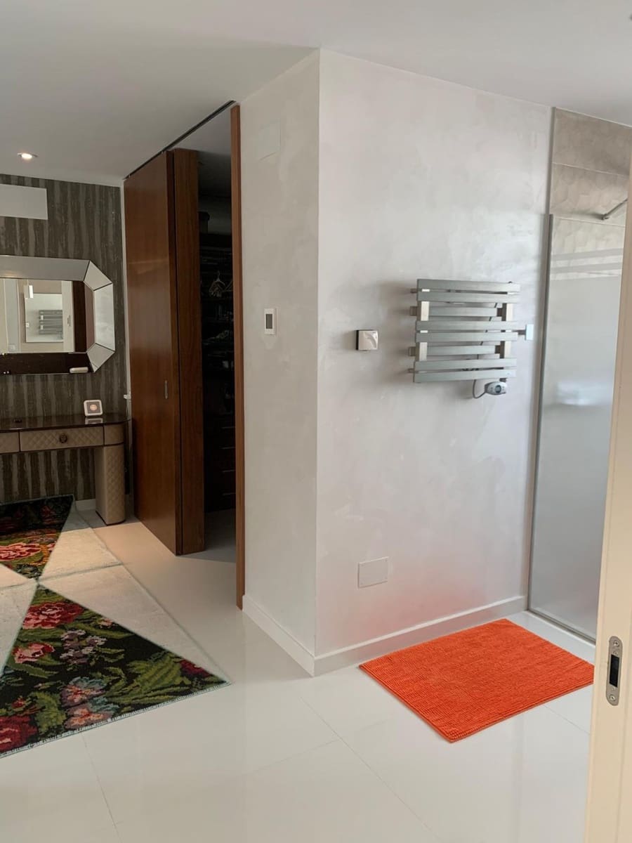 Chalet de 4 habitaciones en Campoamor en venta con piscina - 899.000 € (Ref: 9193664)