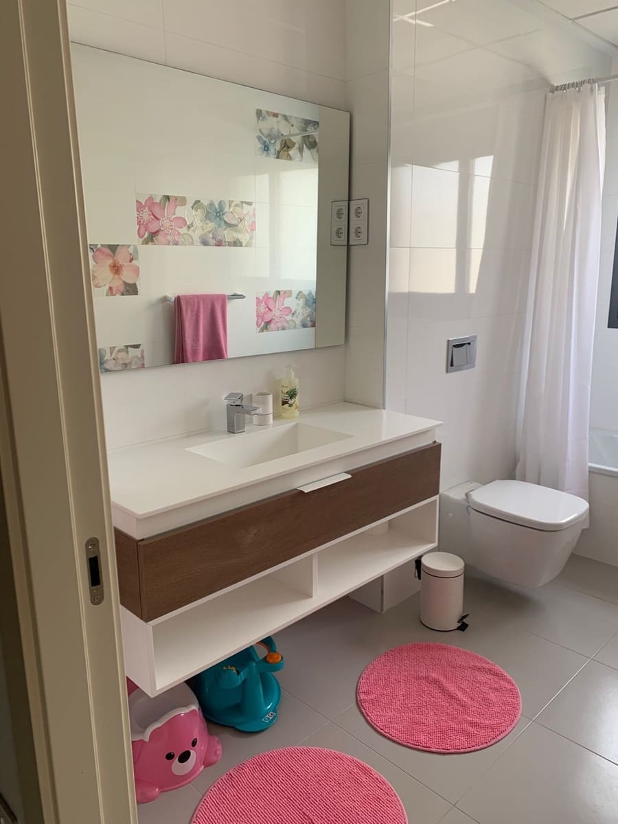 Chalet de 4 habitaciones en Campoamor en venta con piscina - 899.000 € (Ref: 9193664)