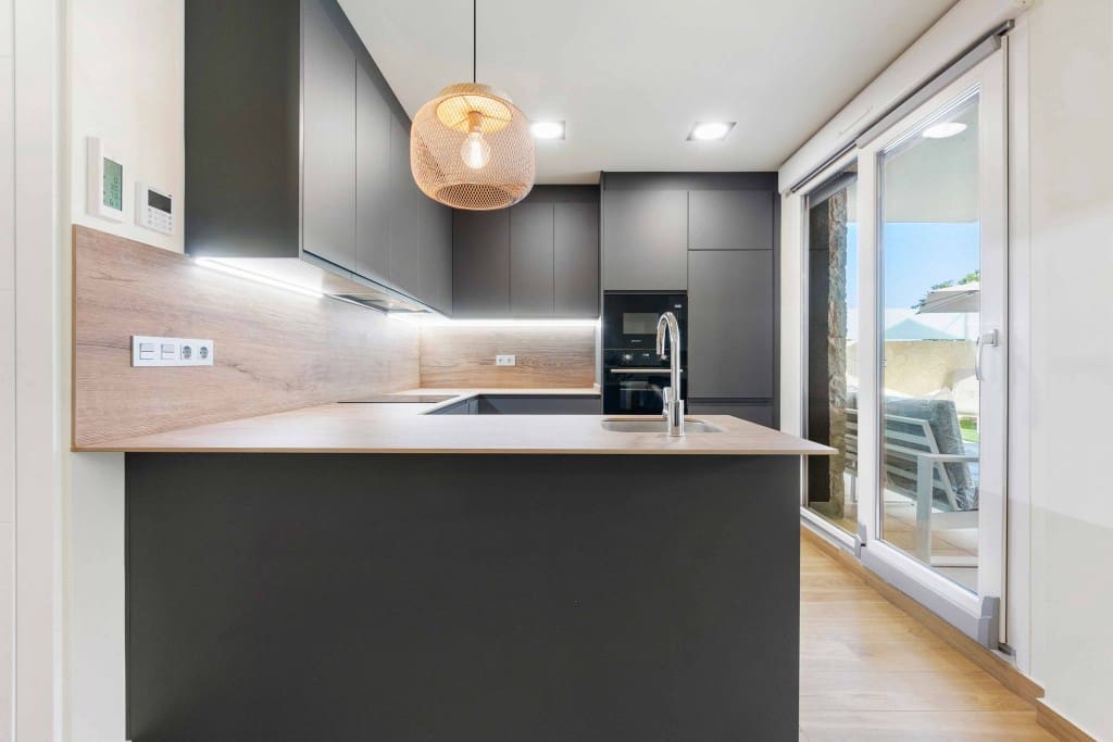 3 bedroom Villa for sale in Rojales with pool - € 629,000 (Ref: 9193665)