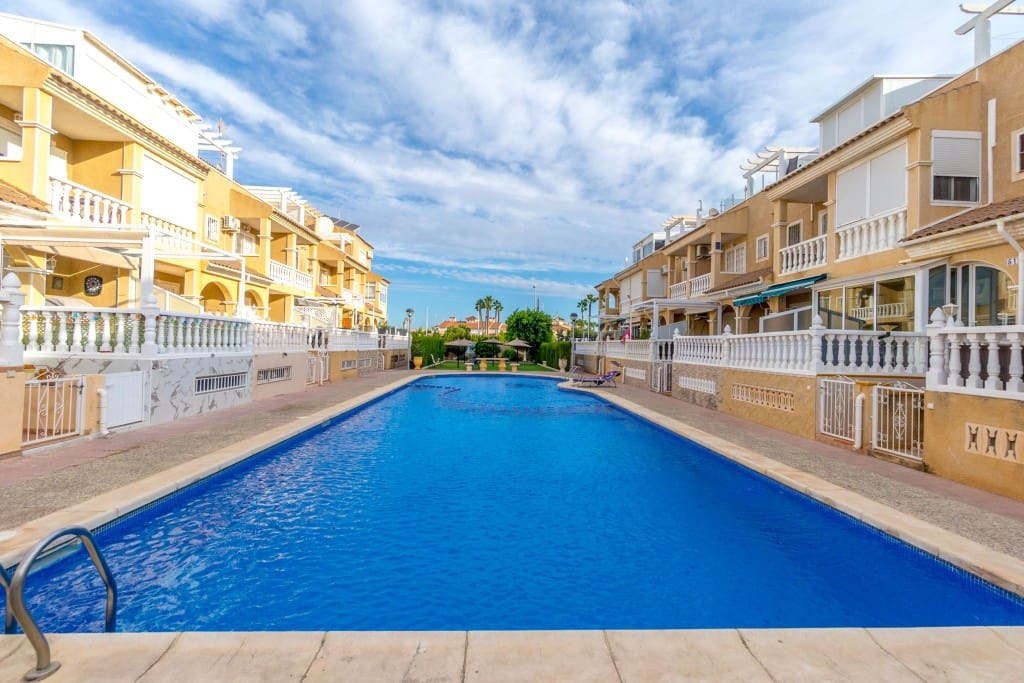 4 sypialnia Dom blizniak na sprzedaż w Playa Flamenca z basenem - 269 500 € (Ref: 9202342)