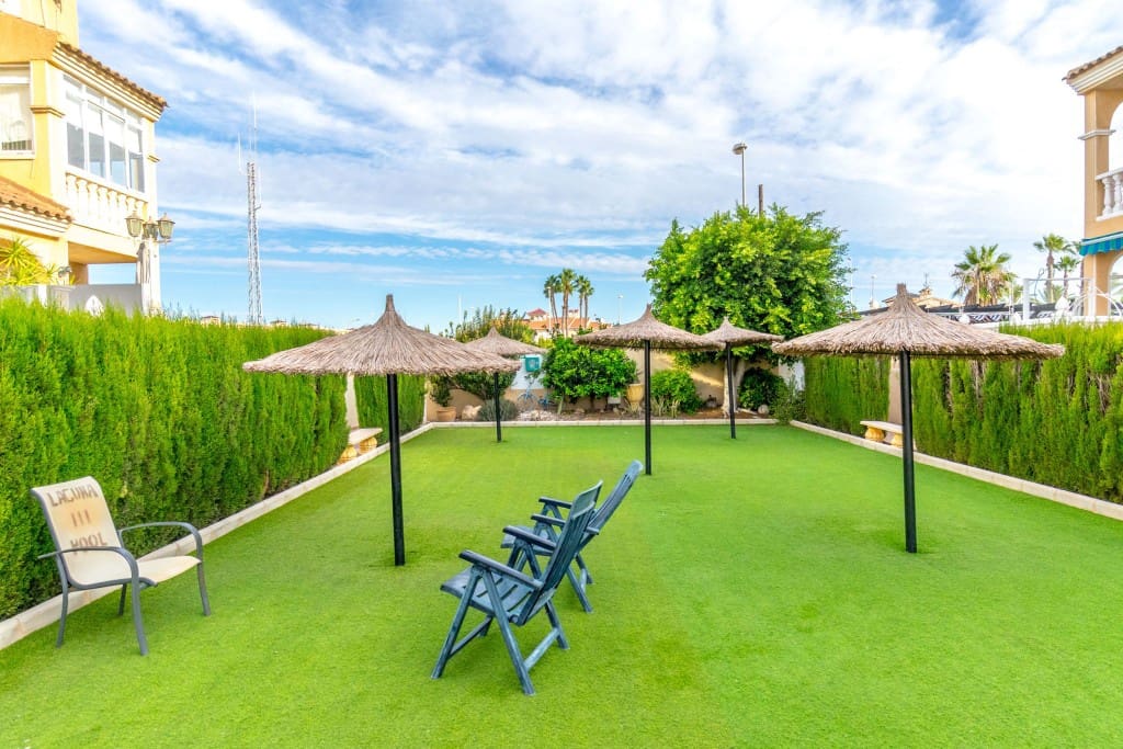 4 sypialnia Dom blizniak na sprzedaż w Playa Flamenca z basenem - 269 500 € (Ref: 9202342)