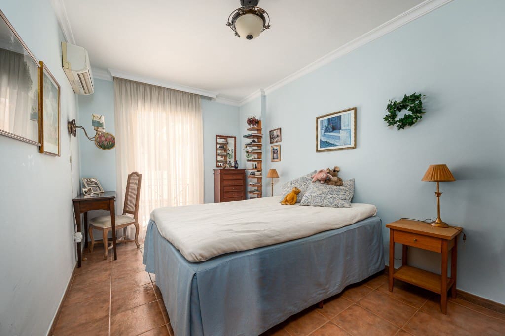 3 sovrum Hus till salu i Torre del Mar med pool garage - 540 000 € (Ref: 9204382)