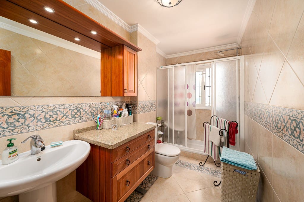 3 sovrum Hus till salu i Torre del Mar med pool garage - 540 000 € (Ref: 9204382)