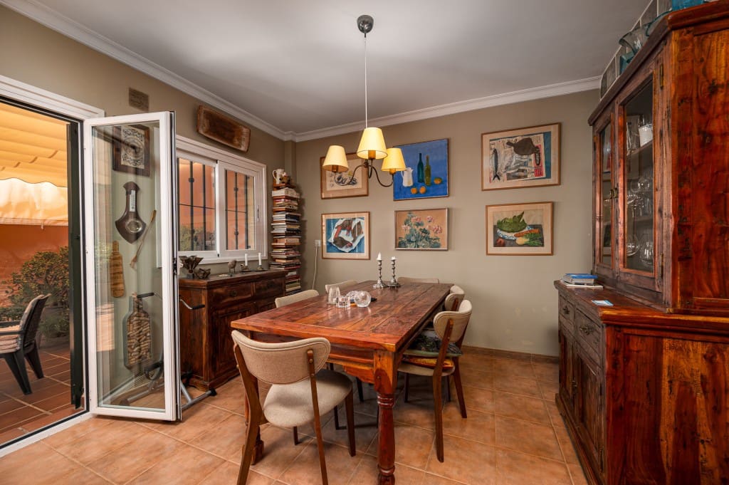 3 sovrum Hus till salu i Torre del Mar med pool garage - 540 000 € (Ref: 9204382)