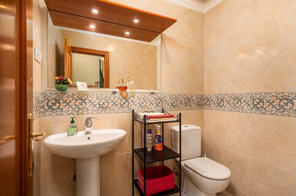 3 sovrum Hus till salu i Torre del Mar med pool garage - 540 000 € (Ref: 9204382)