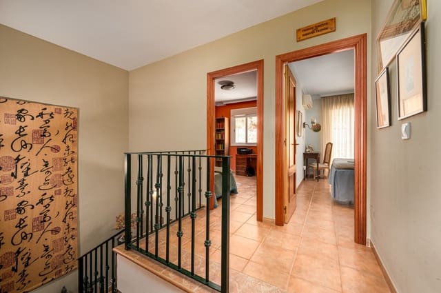 3 camera da letto Casa in vendita in Torre del Mar, Vélez-Málaga con piscina garage - 540.000 € (Rif: 9204382)