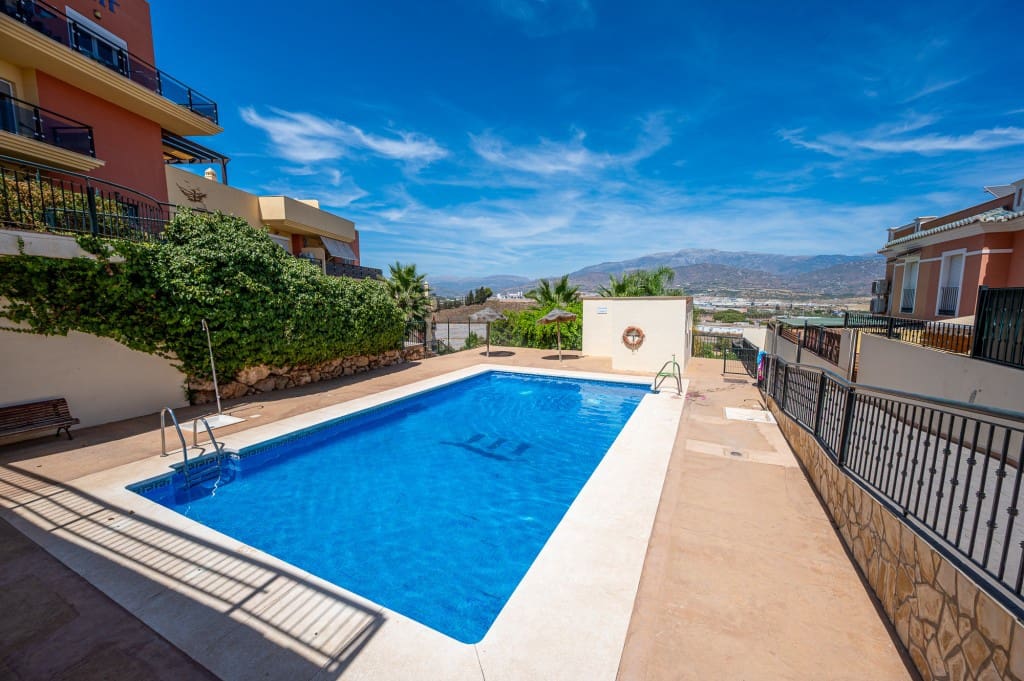 3 sovrum Hus till salu i Torre del Mar med pool garage - 540 000 € (Ref: 9204382)