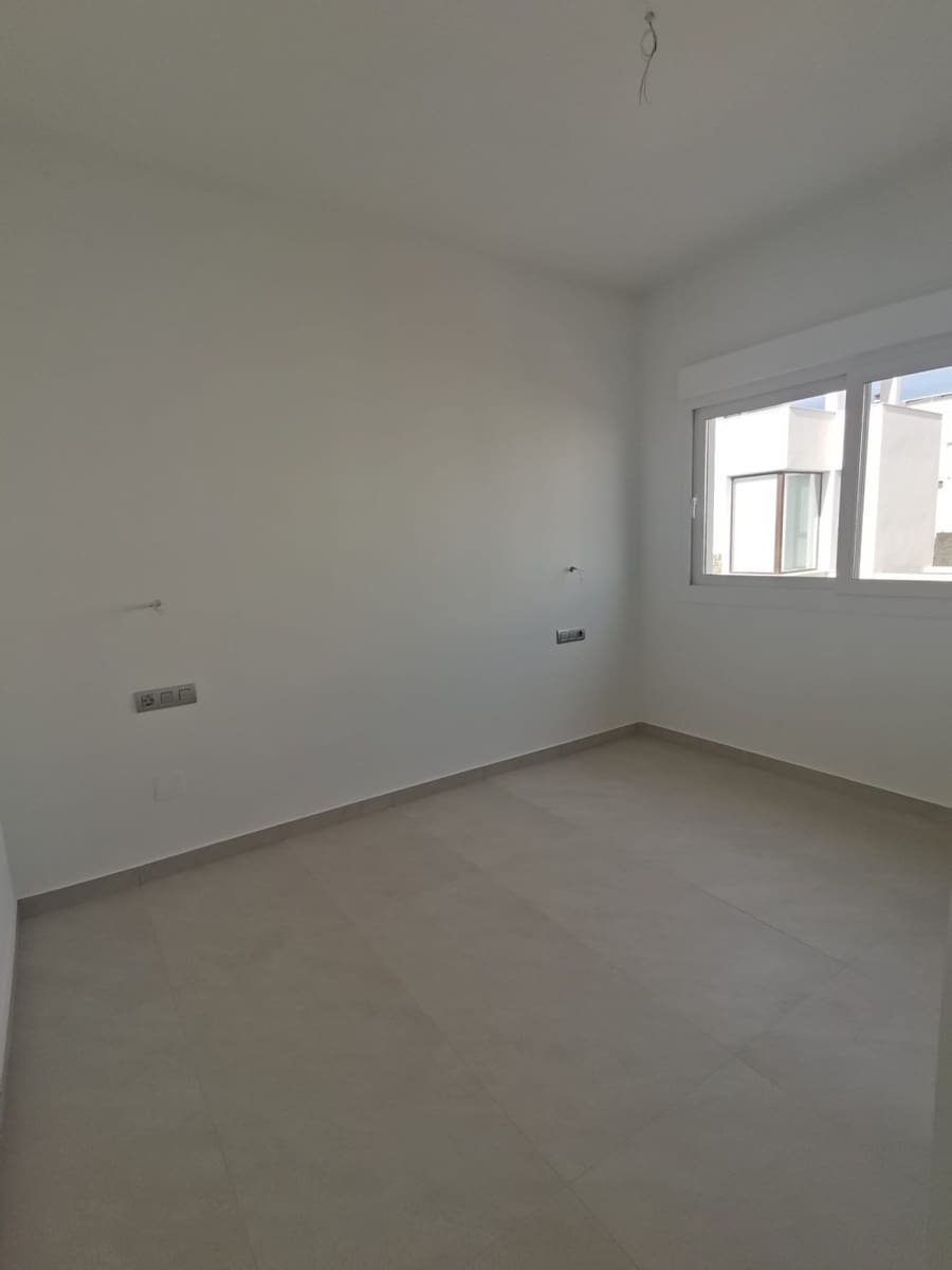 3 makuuhuone Huvila myytävänä paikassa Ciudad Quesada mukana uima-altaan - 579 000 € (Ref: 9204386)