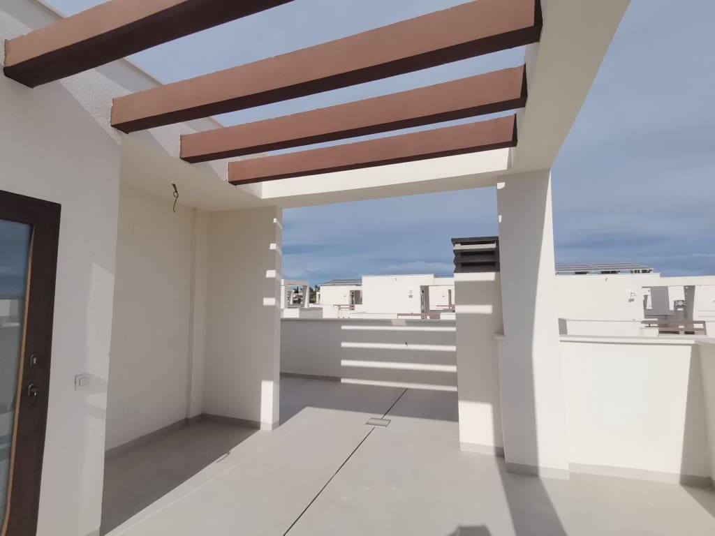 3 makuuhuone Huvila myytävänä paikassa Ciudad Quesada mukana uima-altaan - 579 000 € (Ref: 9204386)