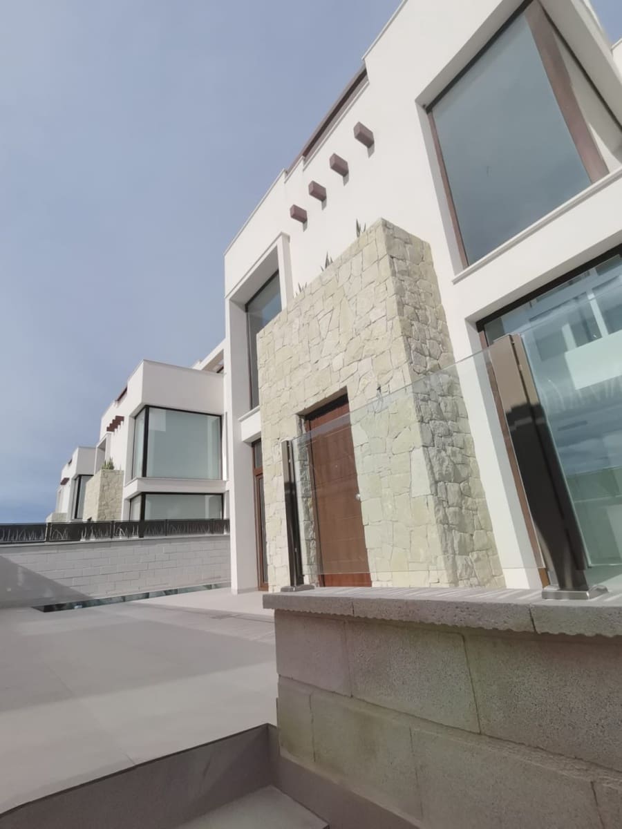 3 makuuhuone Huvila myytävänä paikassa Ciudad Quesada mukana uima-altaan - 579 000 € (Ref: 9204386)