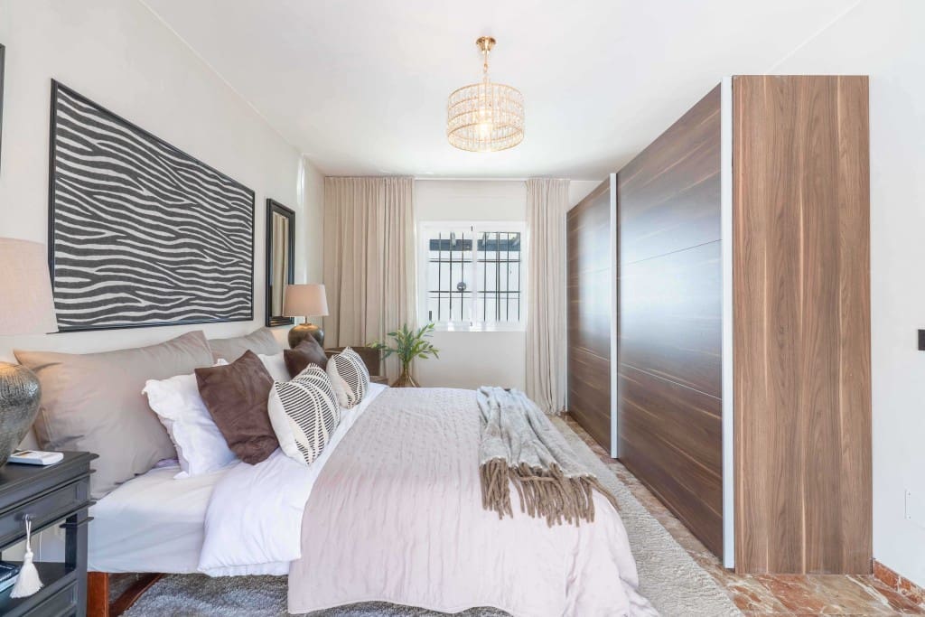 3 soveværelse Villa til salg i Mijas Costa med swimmingpool - € 1.095.000 (Ref: 9204388)