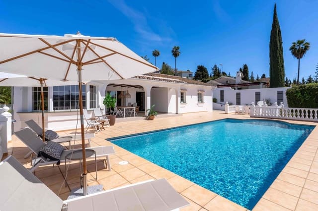 3 soveværelse Villa til salg i Mijas Costa, Mijas med swimmingpool - € 1.095.000 (Ref: 9204388)