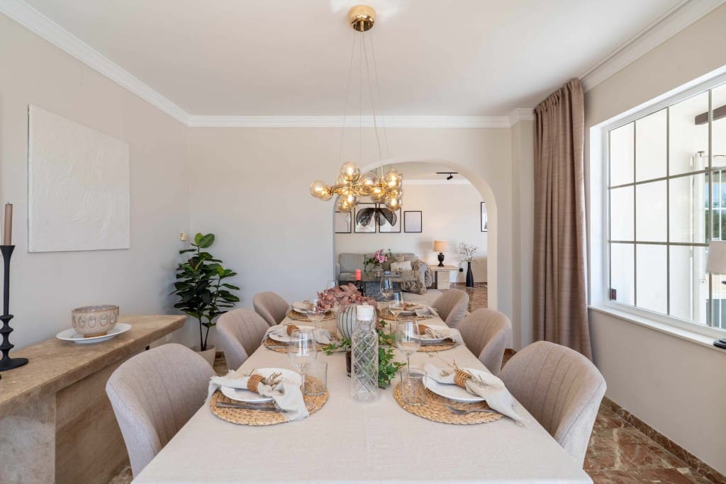 3 soveværelse Villa til salg i Mijas Costa med swimmingpool - € 1.095.000 (Ref: 9204388)