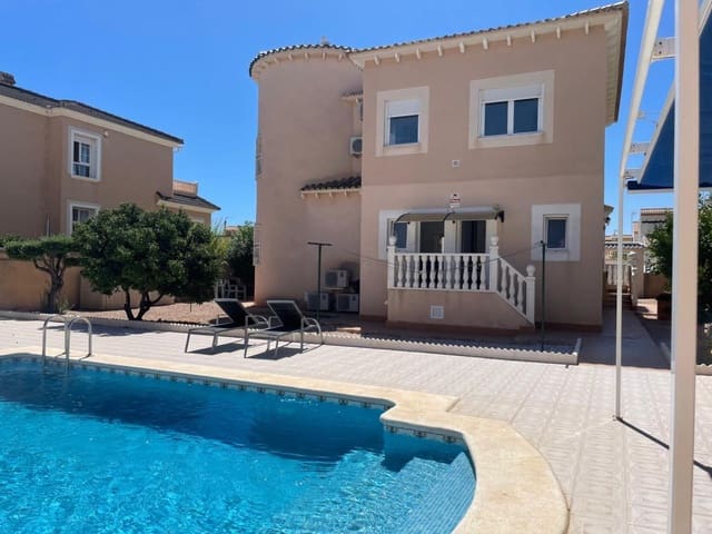 4 soveværelse Villa til salg i La Zenia, Orihuela med swimmingpool - € 570.000 (Ref: 9208221)