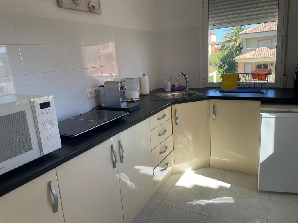 4 sovrum Villa till salu i La Zenia med pool - 570 000 € (Ref: 9208221)