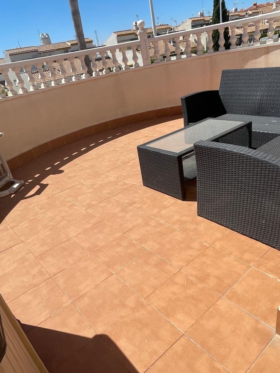 4 sovrum Villa till salu i La Zenia med pool - 570 000 € (Ref: 9208221)