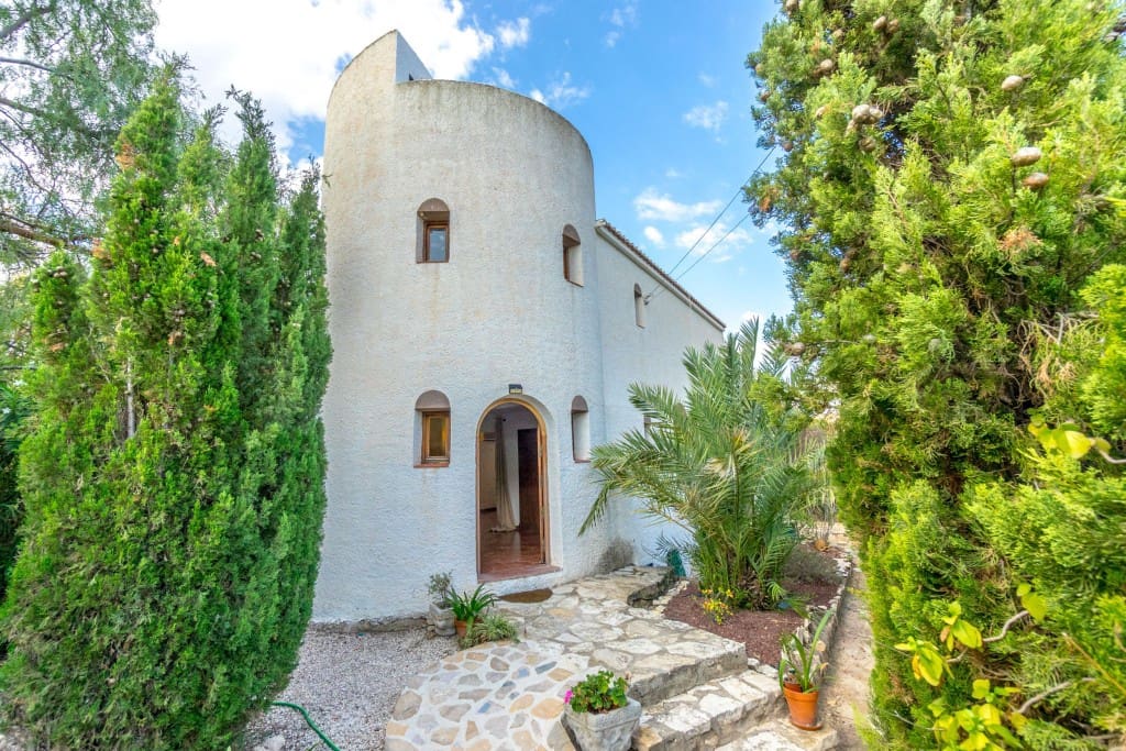 6 sovrum Villa till salu i Alicante stad - 590 000 € (Ref: 9208226)