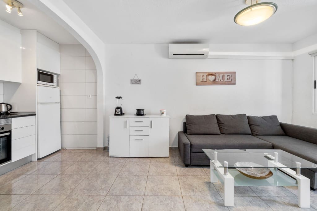 2 soveværelse Byhus til salg i Los Altos med swimmingpool - € 159.900 (Ref: 9219837)