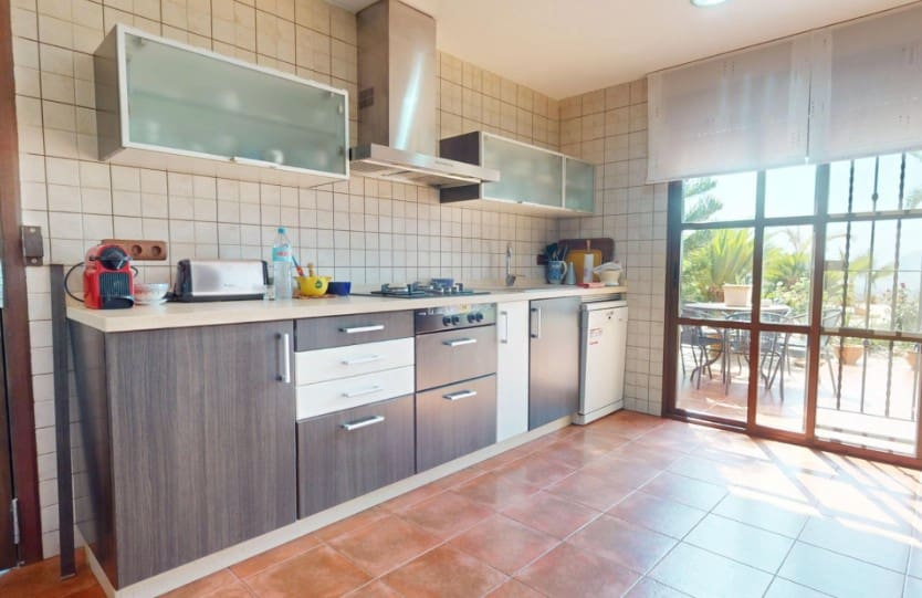 5 soveværelse Villa til salg i Murcia by med swimmingpool garage - € 880.000 (Ref: 9228444)