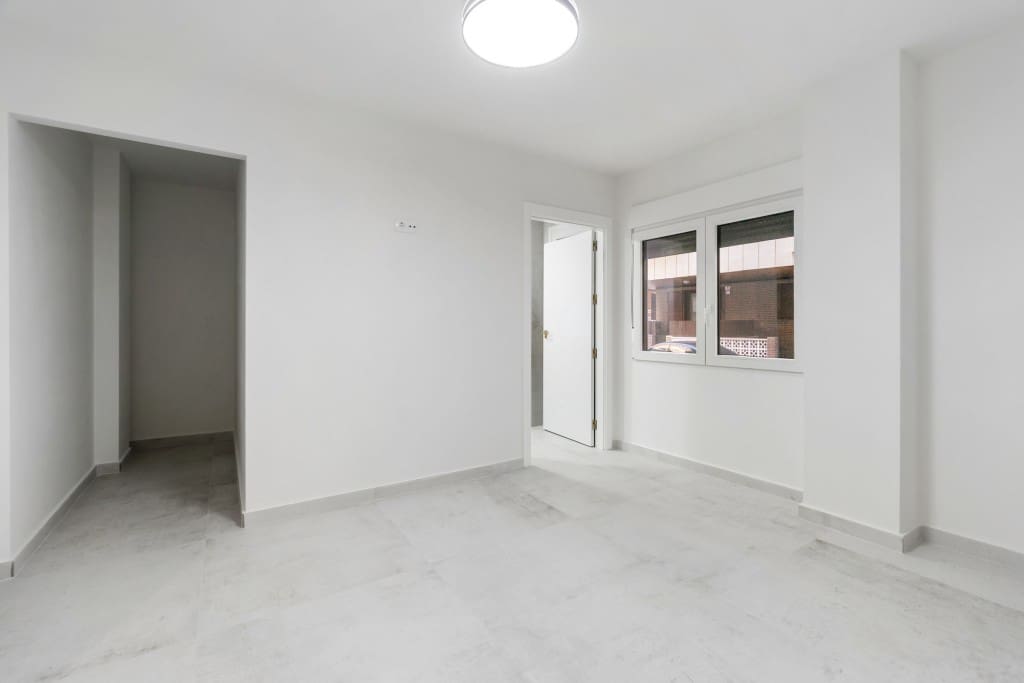 3 sovrum Lägenhet till salu i Torrevieja med garage - 275 000 € (Ref: 9228446)