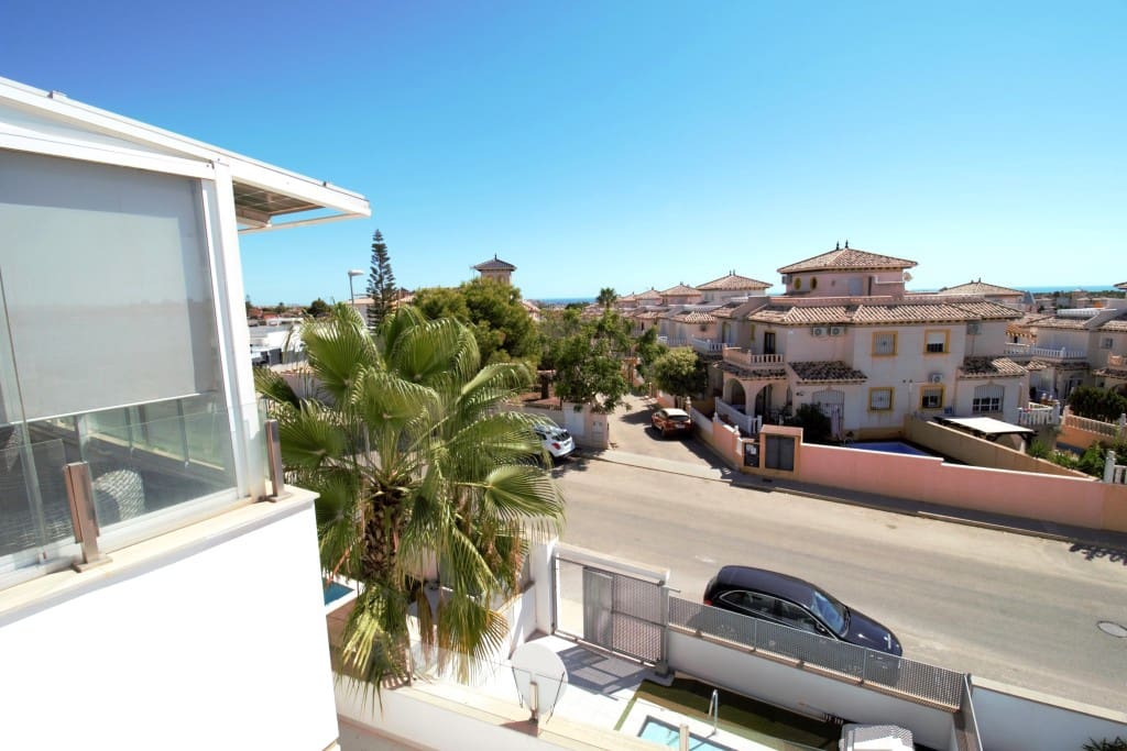 3 soverom Villa til salgs i Orihuela Costa med svømmebasseng - € 419 500 (Ref: 9228450)