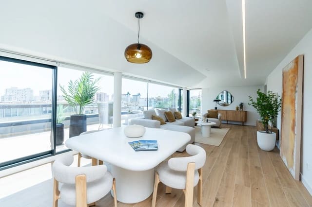 3 soverom Penthouse til salgs i Fuengirola med svømmebasseng garasje - € 1 550 000 (Ref: 9232499)