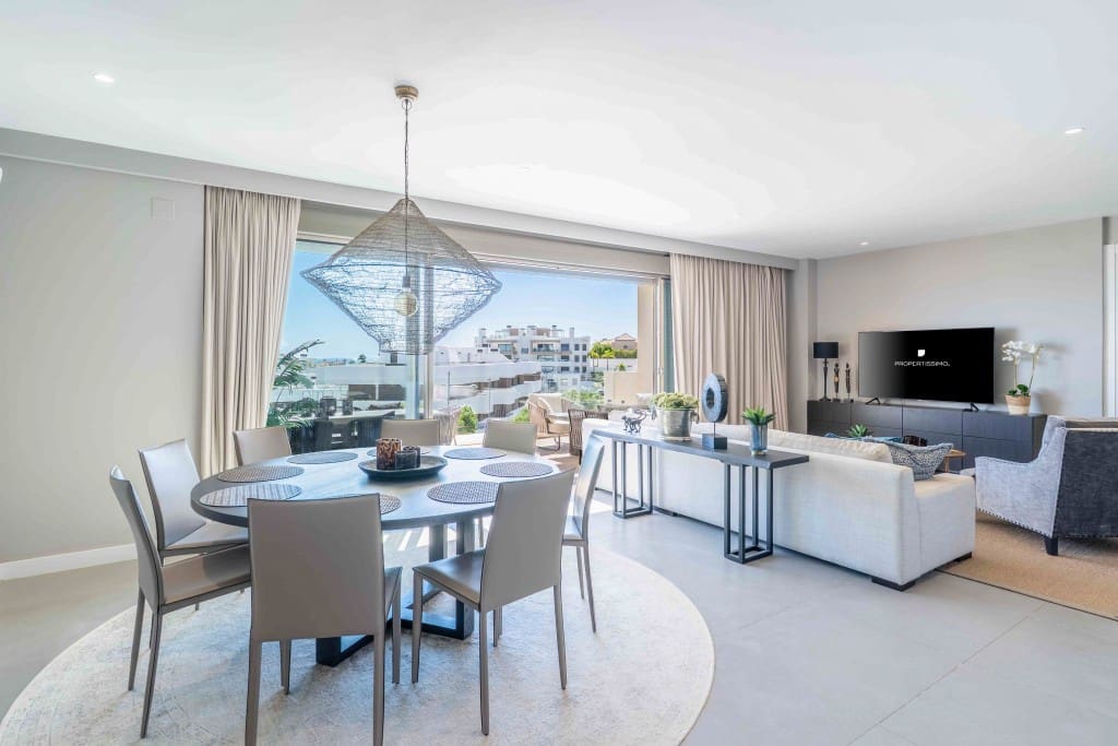 4 Zimmer Penthouse zu verkaufen in Estepona mit Pool - 1.190.000 € (Ref: 9232500)