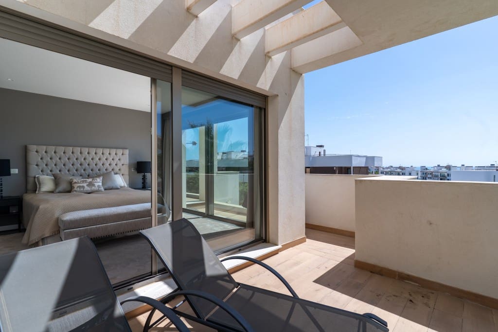 4 Zimmer Penthouse zu verkaufen in Estepona mit Pool - 1.190.000 € (Ref: 9232500)