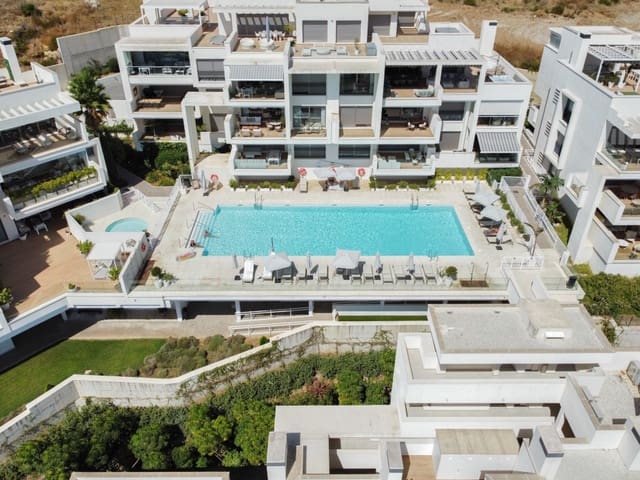 4 Zimmer Penthouse zu verkaufen in Estepona mit Pool - 1.190.000 € (Ref: 9232500)