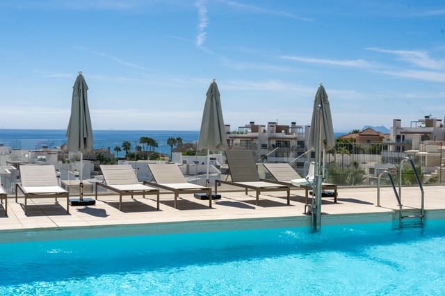4 Zimmer Penthouse zu verkaufen in Estepona mit Pool - 1.190.000 € (Ref: 9232500)