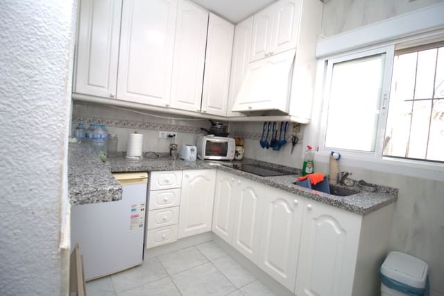 1 slaapkamer Appartement te koop in Torrevieja met zwembad - € 115.000 (Ref: 9232504)