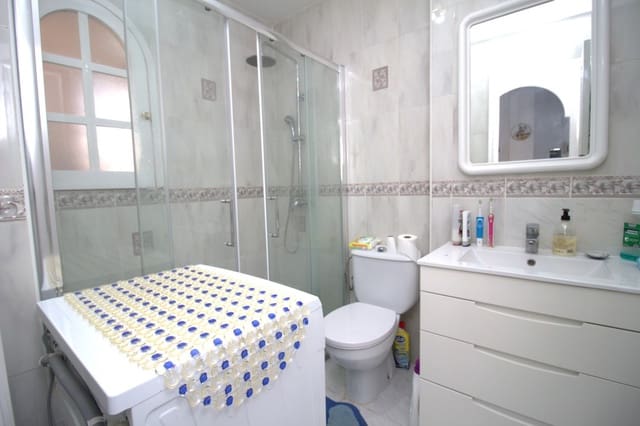 1 slaapkamer Appartement te koop in Torrevieja met zwembad - € 115.000 (Ref: 9232504)