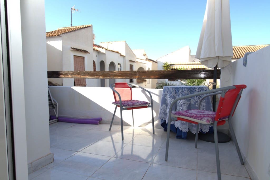 1 slaapkamer Appartement te koop in Torrevieja met zwembad - € 115.000 (Ref: 9232504)