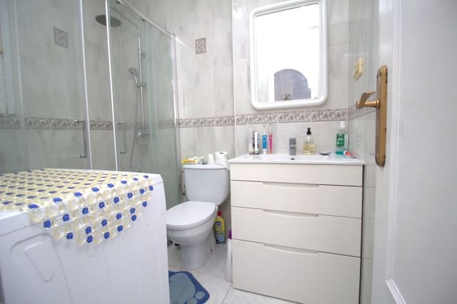 1 slaapkamer Appartement te koop in Torrevieja met zwembad - € 115.000 (Ref: 9232504)