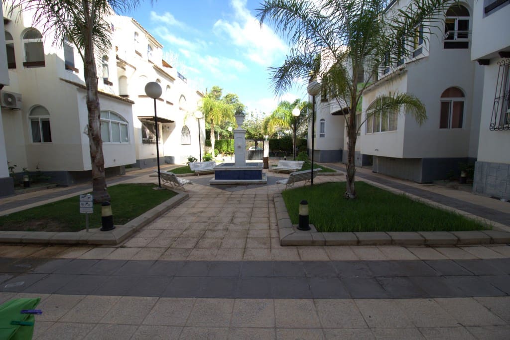 1 slaapkamer Appartement te koop in Torrevieja met zwembad - € 115.000 (Ref: 9232504)