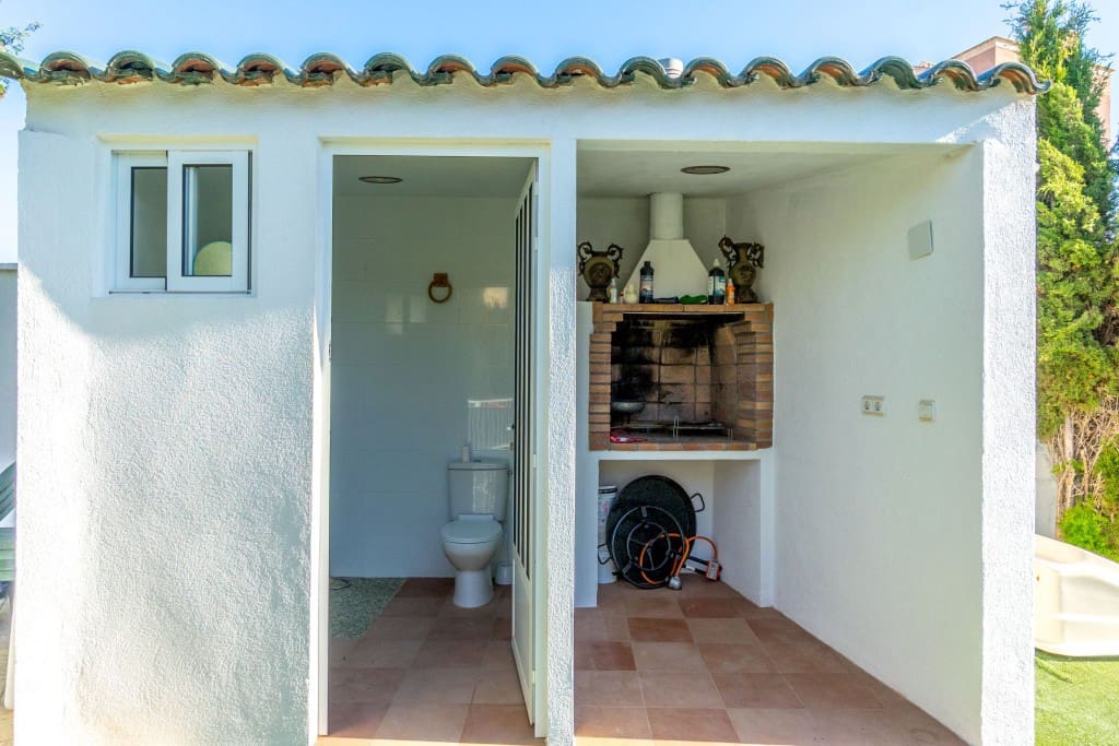 5 sovrum Villa till salu i Arenales del Sol med pool garage - 785 000 € (Ref: 9262429)