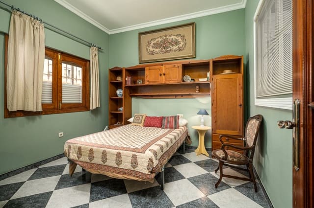 2 sovrum Lägenhet till salu i Nerja med garage - 320 000 € (Ref: 9262431)