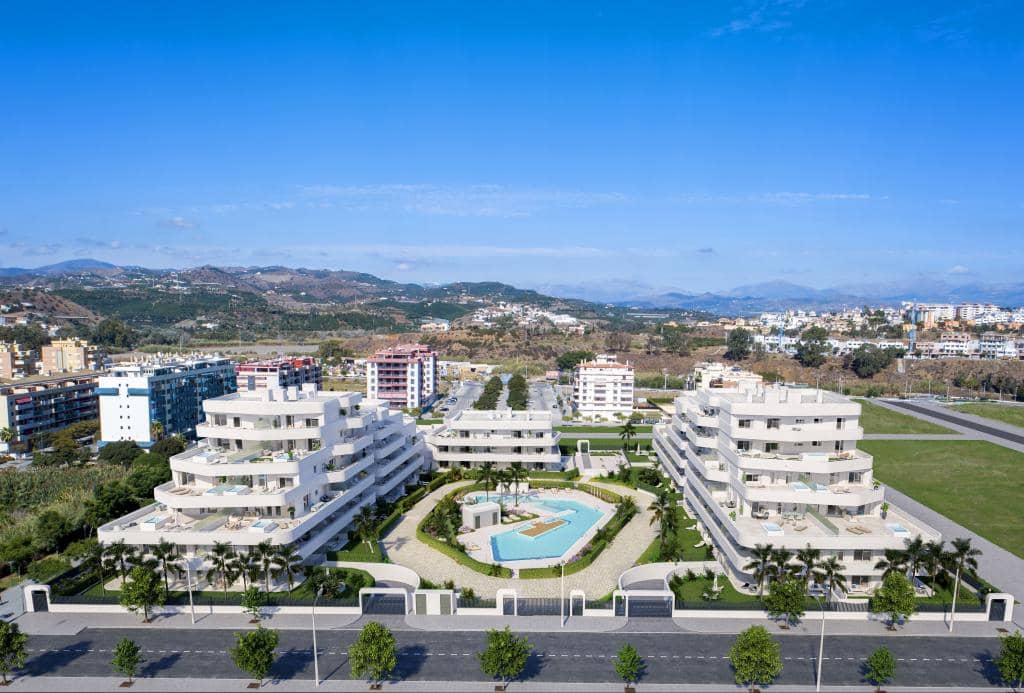 2 soveværelse Lejlighed til salg i Torre del Mar med swimmingpool - € 365.000 (Ref: 9262433)