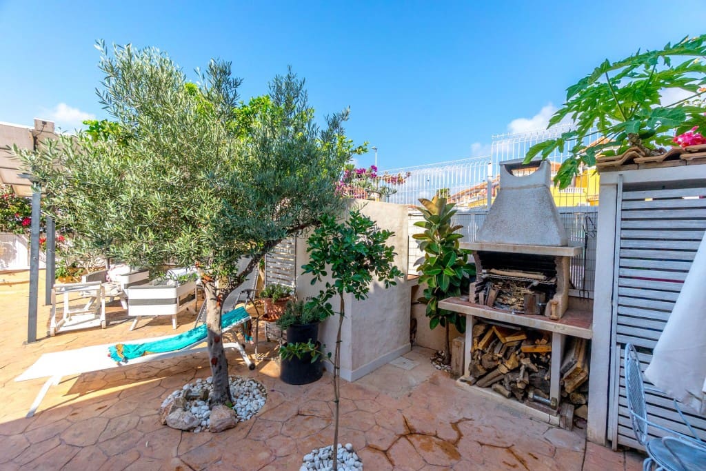 Chalet de 3 habitaciones en La Regia en venta con piscina garaje - 430.000 € (Ref: 9272268)