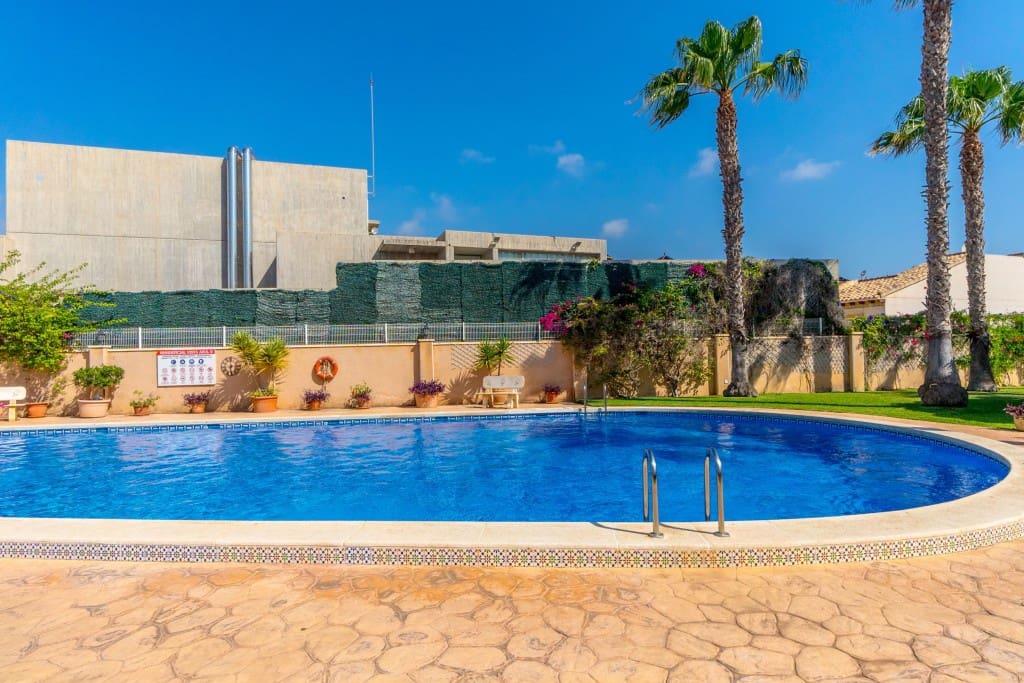 Chalet de 3 habitaciones en La Regia en venta con piscina garaje - 430.000 € (Ref: 9272268)