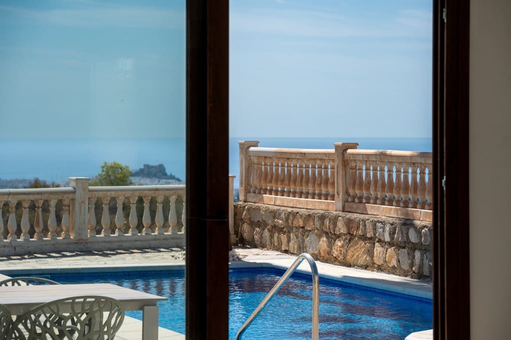 3 slaapkamer Villa te koop in Salobrena met zwembad garage - € 495.000 (Ref: 9272280)