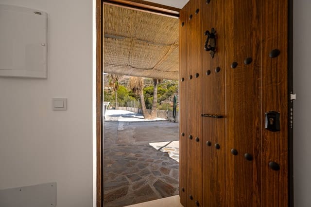 3 soveværelse Villa til salg i Salobreña med swimmingpool garage - € 495.000 (Ref: 9272280)