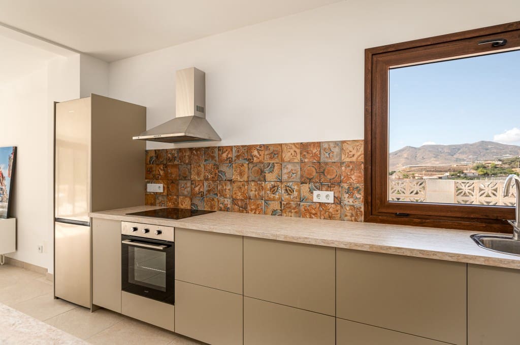 3 slaapkamer Villa te koop in Salobrena met zwembad garage - € 495.000 (Ref: 9272280)