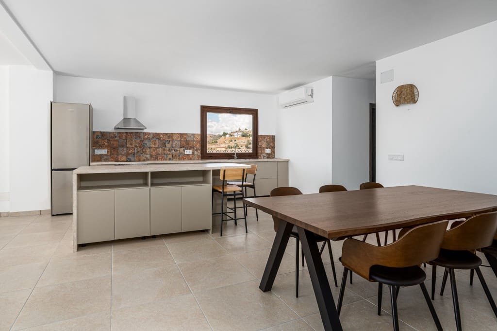 3 slaapkamer Villa te koop in Salobrena met zwembad garage - € 495.000 (Ref: 9272280)