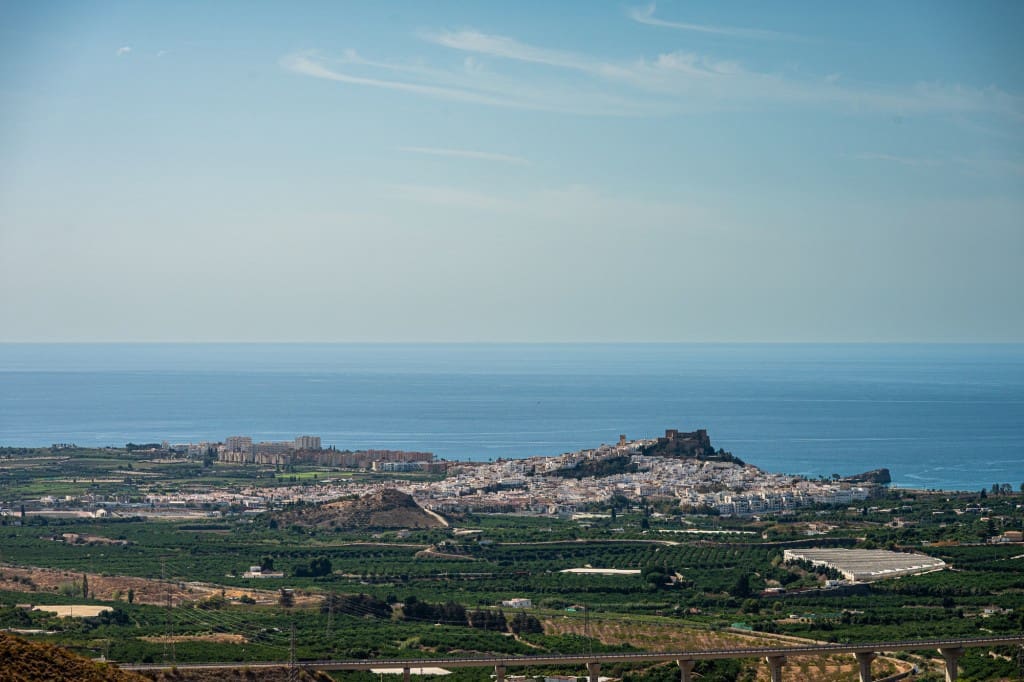 3 slaapkamer Villa te koop in Salobrena met zwembad garage - € 495.000 (Ref: 9272280)