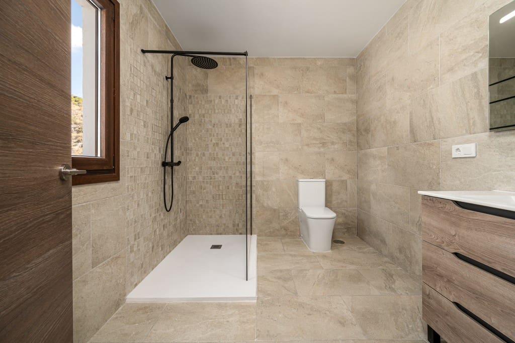 3 slaapkamer Villa te koop in Salobrena met zwembad garage - € 495.000 (Ref: 9272280)