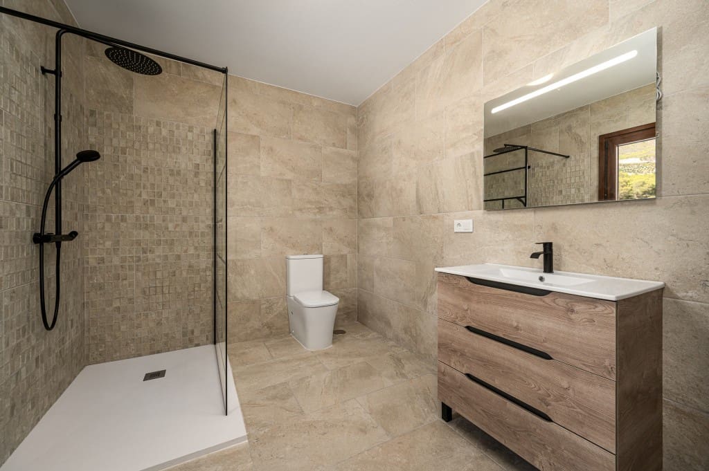 3 slaapkamer Villa te koop in Salobrena met zwembad garage - € 495.000 (Ref: 9272280)